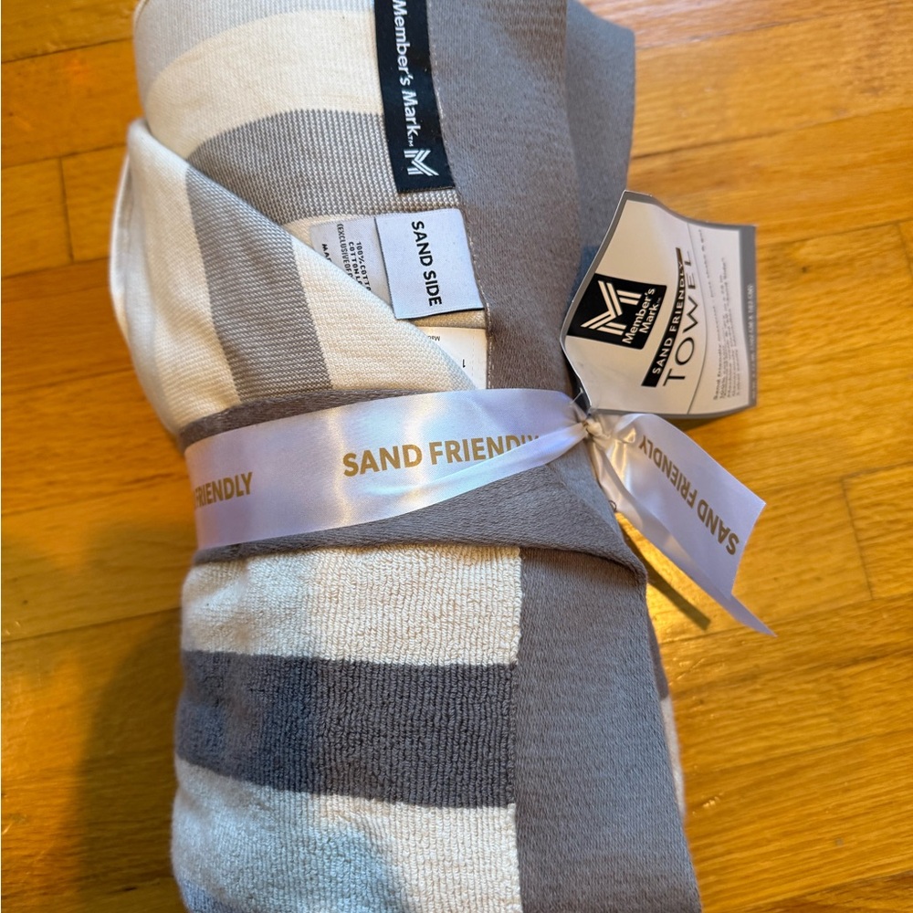 Sand free beach towel